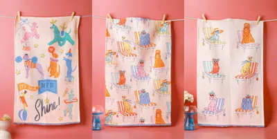 Tiramisu Day To Shine Circus Dog Towel Set In Multi