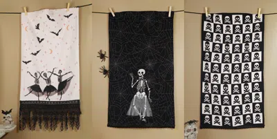 Tiramisu The "elegantly Eerie" Artisan Kitchen Tea Towel Set - Set Of 3 In Black