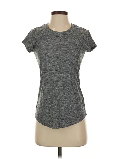 Pre-owned Title Nine Active T-shirt In Gray