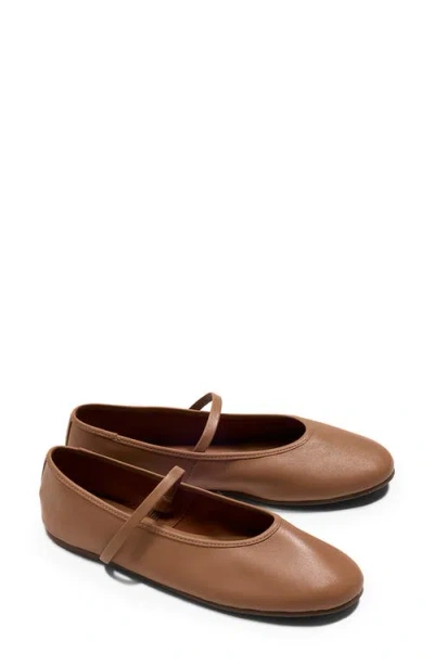 Tkees Reese Mary Jane Flat In Brown