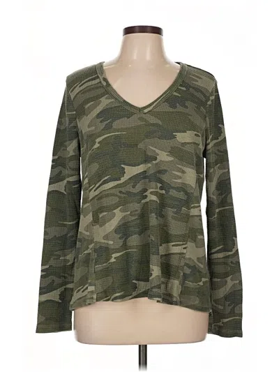 Pre-owned T.la Long Sleeve T-shirt In Green