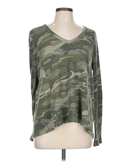 Pre-owned T.la Long Sleeve T-shirt In Green