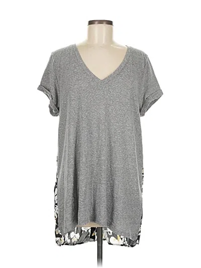Pre-owned T.la Short Sleeve Top Gray V Neck Tops