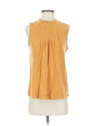 Pre-owned T.la Sleeveless T-shirt In Gold