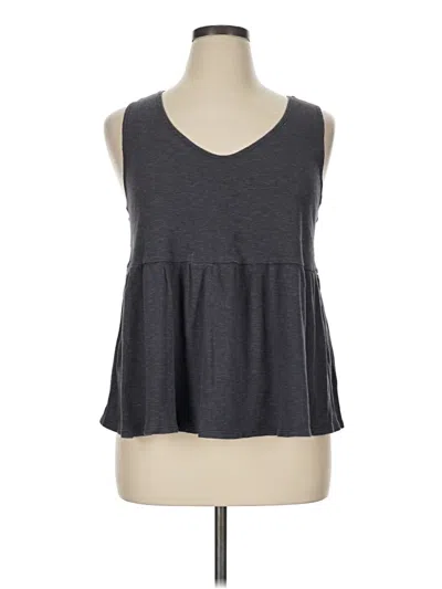 Pre-owned T.la Sleeveless T-shirt In Gray