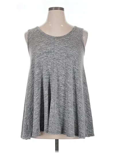 Pre-owned T.la Sleeveless T-shirt In Gray