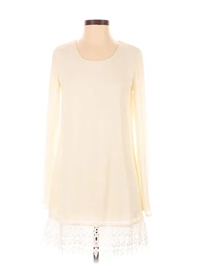 Pre-owned Tobi Casual Dress In Ivory