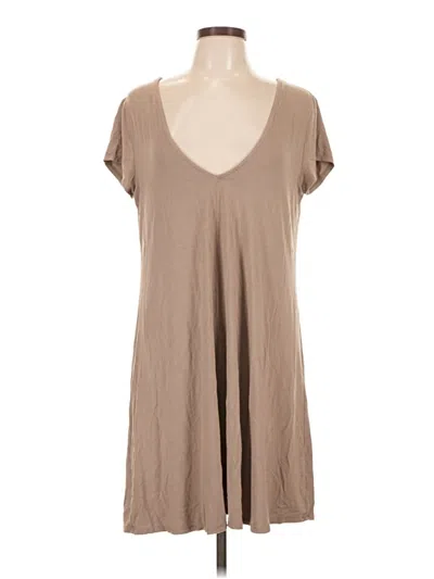 Pre-owned Tobi Short Sleeve T-shirt In Tan