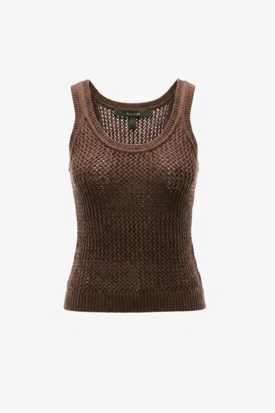 Toccin Andy Sleeveless Tank In Brown