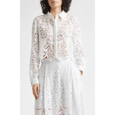 Toccin Jilly Floral Embroidery Crop Shirt In White