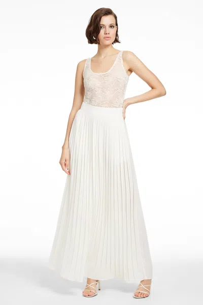 Toccin Pos - Dillon Pleated Midi Skirt In White