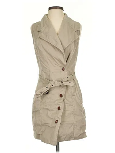 Pre-owned Toccin Vest In Tan