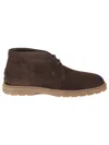 Tod's 59k Ankle Boots In Brown