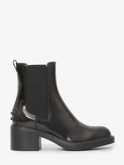 Tod's Ankle Boot In Leather In Black