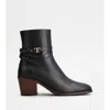 Tod's Ankle Boots In Leather In Black