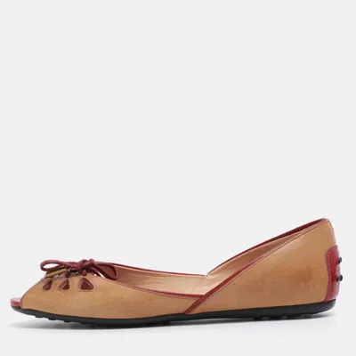 Pre-owned Tod's Beige/burgundy Leather Bow Peep Toe Ballet Flats Size 39 In Sand