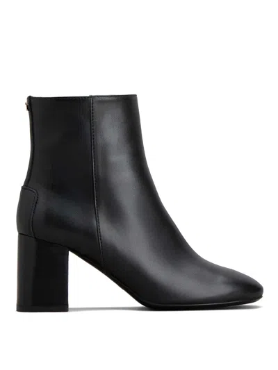 TOD'S TODS BLACK LEATHER ANKLE BOOT