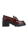 Tod's Leather Loafer With Frontal Metal Chain In Black