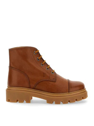 Tod's Leather Boot In Brown
