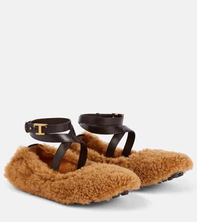 Tod's Shearling Loafers In Brown