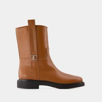 Tod's Women's Calf Leather Boots In Brown