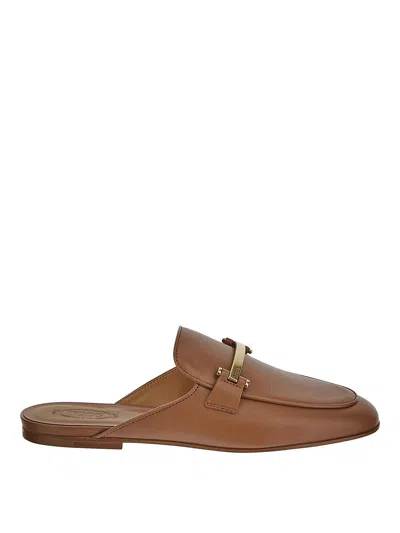 Tod's Flat Leather Mules In Beige
