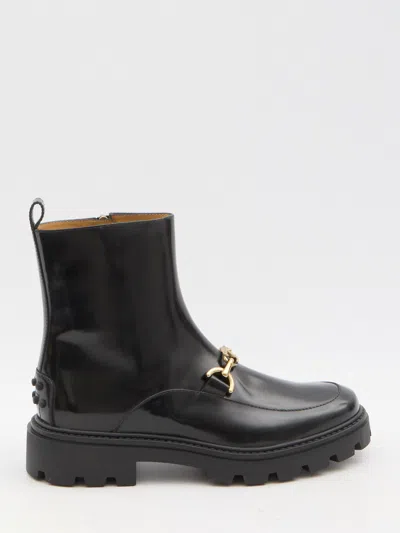 Tod's Clamp Leather Ankle Boot In Black