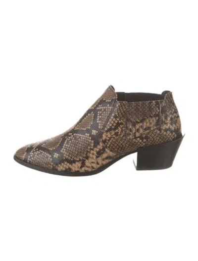 Pre-owned Tod's Embossed Leather Animal Print Chelsea Boots In Black