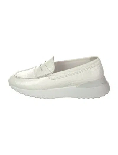 Pre-owned Tod's Embossed Leather Loafers In White