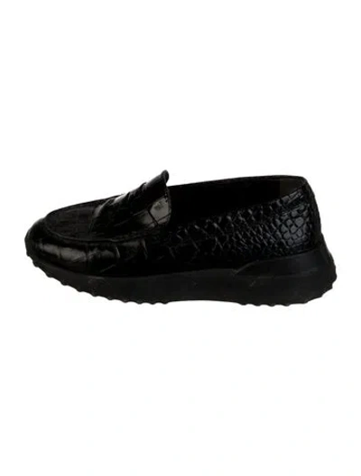 Pre-owned Tod's Embossed Leather Loafers In White