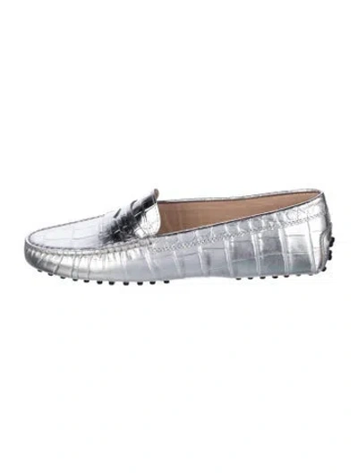 Pre-owned Tod's Embossed Leather Whipstitch Trim Loafers In Silver