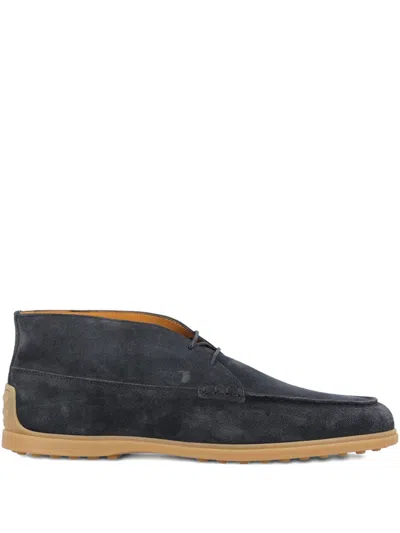 Tod's Minimalist Short Boots In Black