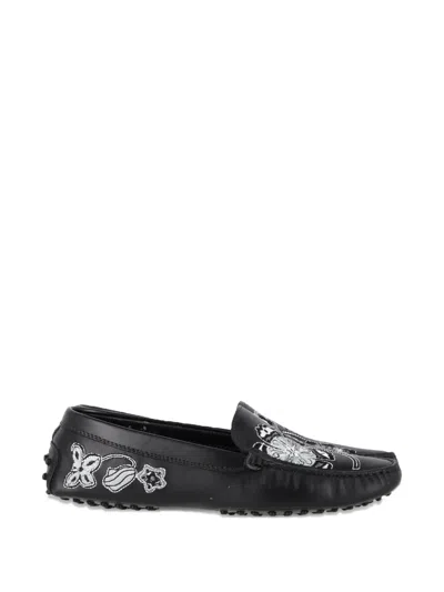 Pre-owned Tod's Flower-embroidered Leather Loafers In Black