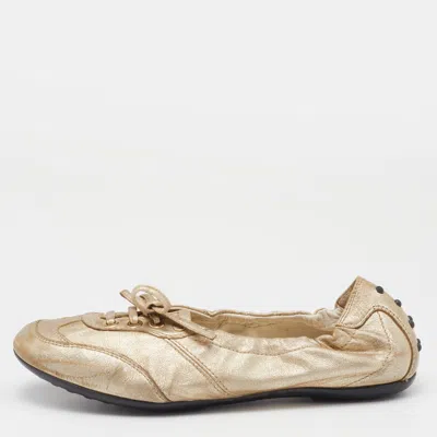 Pre-owned Tod's Gold Leather Scrunch Sneakers Size 36 In Metallic