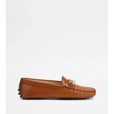 Tod's Gommini Chain-link Loafers In Brown