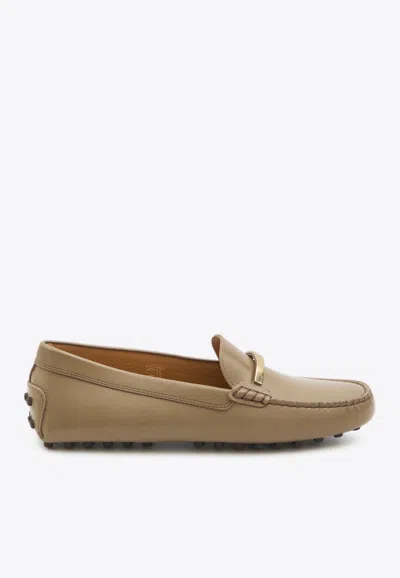 Tod's Gommino Leather Loafers In Beige