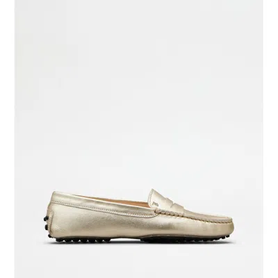 Tod's Gommino Metallic Textured-leather Loafers In Gold