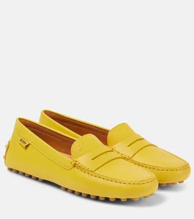 Tod's Gommino Metallic Leather Driving Shoes In Gold