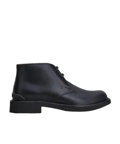 Tod's Lace-up Desert Boots In Black