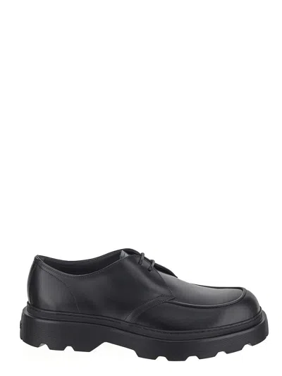 TOD'S LACE-UP SHOE