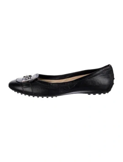 Pre-owned Tod's Leather Ballet Flats In Black