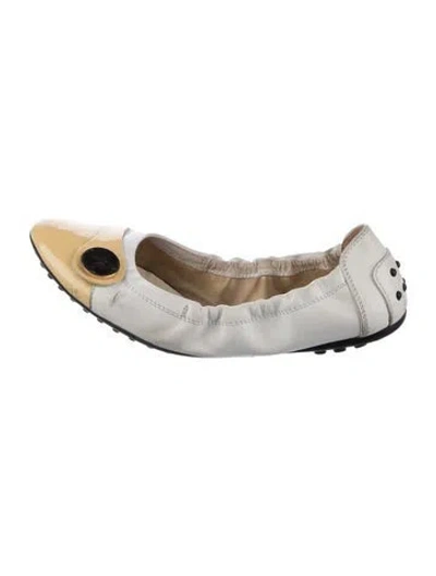 Pre-owned Tod's Leather Ballet Flats In White