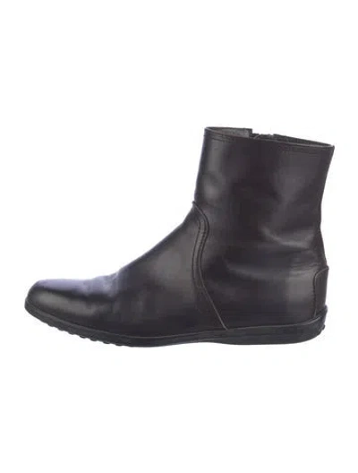 Pre-owned Tod's Leather Boots In Black