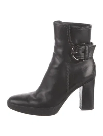 Pre-owned Tod's Leather Boots In Black