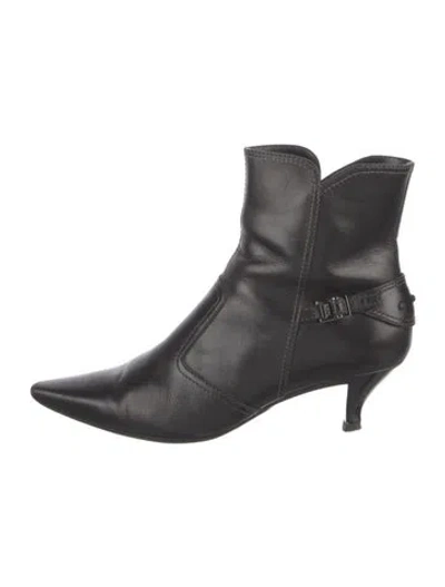 Pre-owned Tod's Leather Boots In Black