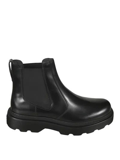 Tod's Side Stretch Leather Boots In Black