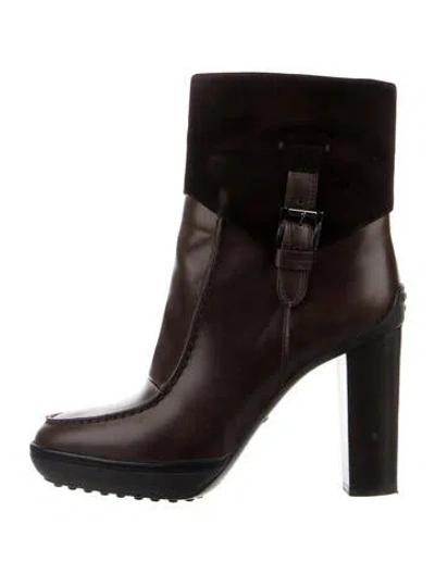 Pre-owned Tod's Leather Boots In Brown