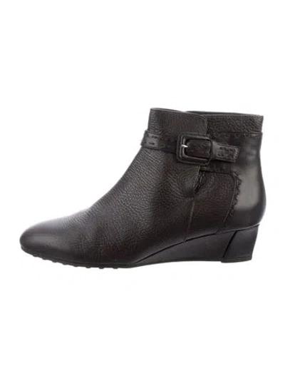 Pre-owned Tod's Leather Boots In Brown