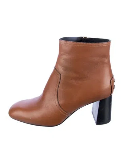 Pre-owned Tod's Leather Boots In Neutral