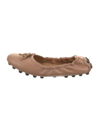 Pre-owned Tod's Leather Chain-link Accents Ballet Flats In Neutral